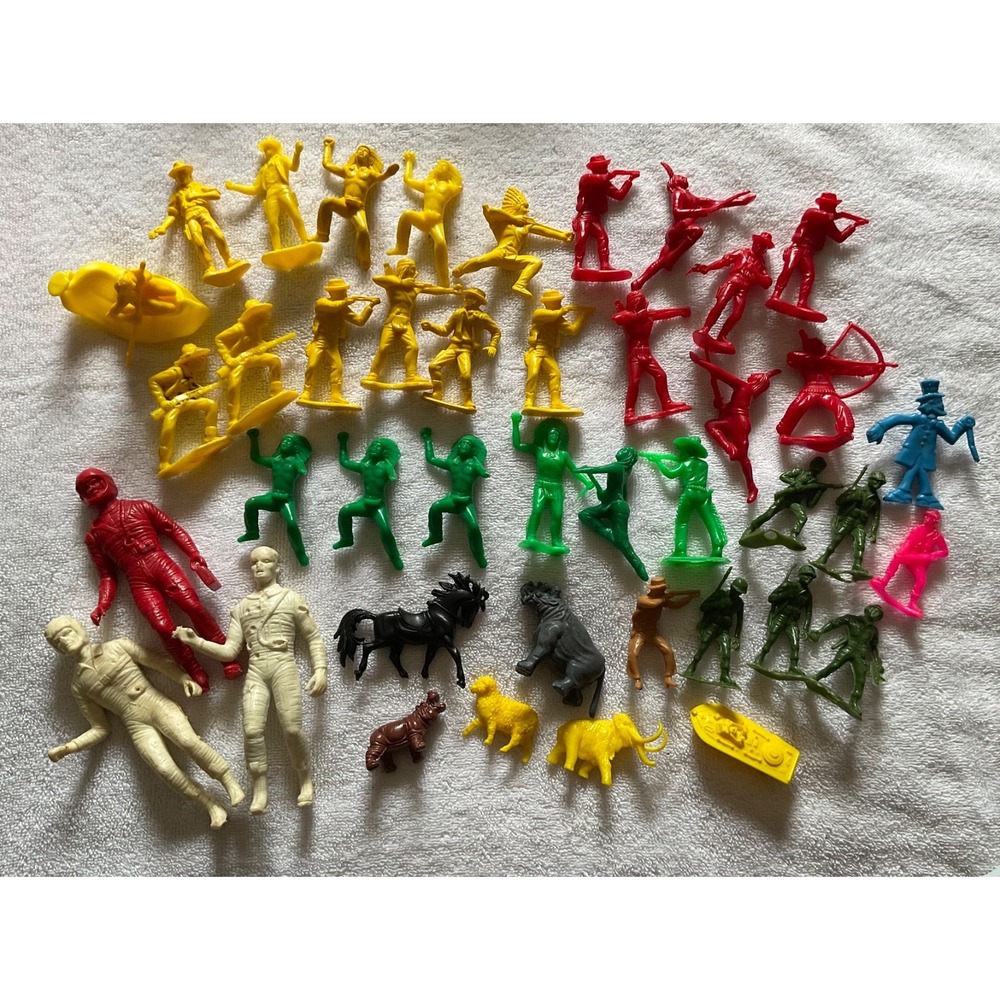 42 Toy Men Multicolored Cowboys, Indians, Soldiers, Animals & Small accessories
